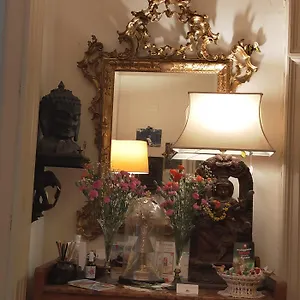 https://crociferi-bb.catania-hotels.net